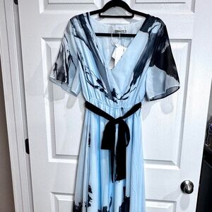 NWT Fehaute Women’s Maxi Fress with Abstract Floral Print & Belt. Size 8